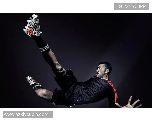 扎辫造型足球明星引关注个人风格独特令人印象深刻的球场英雄 扎辫造型足球明星引关注个人风格独特令人印象深刻的球场英雄